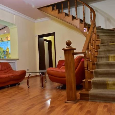 Gyumri Hotel เยเรวาน ภายนอก รูปภาพ